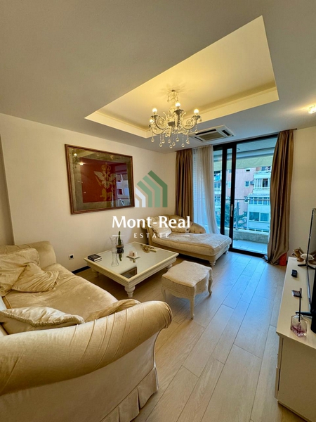  A fully furnished apartment for rent in the Nivel building IS220BD